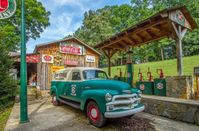 Cody Creek Van Jigsaw Puzzle