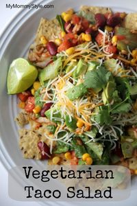 Nobody will miss the meat in this zesty and colorful #Vegetarian Taco Salad from MyMommyStyle.com