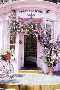 Peggy Porschen Parlour: Belgravia London England: Is this the cutest café and cake shop in London?