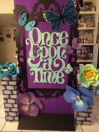 Magalie Sarnataro's props Once upon a time  Backdrop