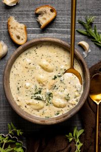 Creamy Garlic Chicken Gnocchi Soup