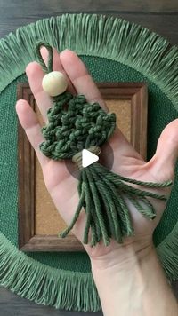 Norris Atelie on Instagram: "Christmas ornament🎄🎁#macrame#natal#ornament#handmade#diy#ideia#christmas"