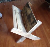 Manger from pallet wood