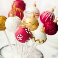 Christmas ornament cake pop                              …                                                                                                                                                                                 More