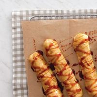 Bet you can't eat just one of these Cane Syrup Éclairs.