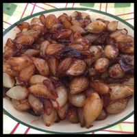 Caramelized Pearl Onions – Vegan Kitchen Magick