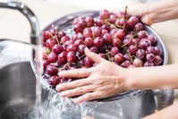 How to Wash Grapes [2 Methods] | Taste of Home