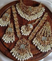 Elegant Bridal set Dm for price #jewelry #jewelrydesigner #designer #bridalset #marketingdigital #jewellery #bridalsets #bridaljewellery #bridaldress #bridalfashion #bridal