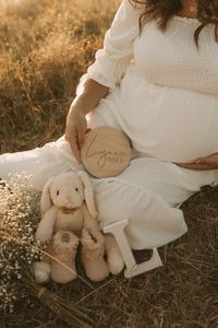 Maternity Field  Photoshoot | Maternity | Maternity Field | Maternity Photoshoot | Photography | Photoshoot | Field Photoshoot | Field Photography | MadHart Productions