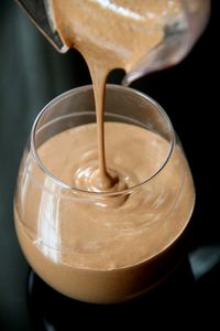 Chocolate Overnight Oatmeal Smoothie | running with spoons