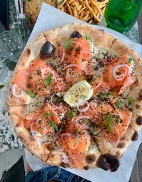 Salmon Pizza