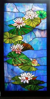 Glass painting ideas for beginners is a charming idea that has a lot of appeal but many of us stay away from it on the assumption that it is not easy to do.