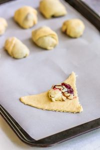 Baked Brie Crescent Bites