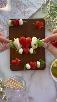 Heart Tomatoes & Mozzarella ❤️‍🔥🤍🌱 in 2022 | Valentines food, Party food platters, Party food appetizers