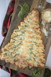 Spinach Dip Christmas Tree