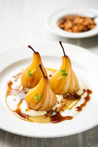 Bursa-Style Poached Pears in Clove and Cinnamon Syrup - Cooking Mediterranean