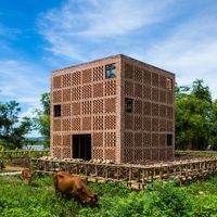 Tropical Space uses perforated brickwork to build pottery studio