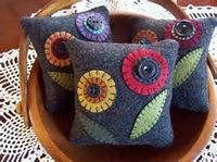 Penny Rug Pillow Tucks, via Etsy. | penny rugs