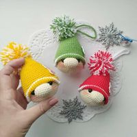 FREE crochet Christmas gnome ornament pattern #amigurumi #amigurumipattern #crochettoy #crochetgnome #amigurumidoll #crochetpattern #amigurumignome #freeamigurumipattern #amigurumitoy