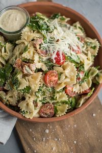 Caesar-Pasta-Salat ⋆ Knusperstübchen