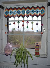 Atelier Marie-Lucienne: How-to Granny Square Curtain / Anleitung Granny Sq...