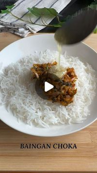 Akshada Desai Lobo on Instagram: "Baingan choka🫶

Here’s a variation of Baingan choka that you must try out! It is zero waste and doesn’t make your stove dirty. Super simple to make, it tastes delicious. Do try it out❤️

[baingan bharta, baingan choka, baingan recipe, baingan bharta recipe, baingan choka recipe, baingan bharta recipe video, baingan ka bharta, bhorta, bharta recipe, eggplant, eggplant recipes, eggplant video recipe] 

#bainganbharta #baingan #eggplant #eggplantrecipes #brinjal #brinjalrecipes #dubaifoodbloggers #uaefoodbloggers #uaefoodblogger #dubaifoodblogger #foodblogger #recipevideo #recipeoftheday #recipes #foodstagram #foodporn #food #instareels #reelsinstagram #reelsvideo #reels #reelsindia #reelsviral"