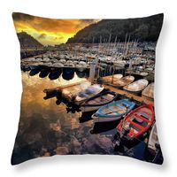 The throw pillows are made from 100% spun polyester poplin fabric and add a stylish statement for any room. Pillow are available in size from 14" x 14" up to 26" x 26". Each pillow are printed both sides and included zipper and removable insert for easy cleaning. #colorfullpillow #pillow #travellingspain