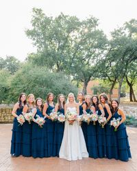 Trendy navy blue wedding #wswedding #dfwwedding⁠ #weddinginspo #weddinginspiration ⁠