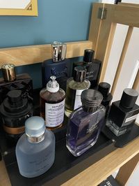 Displaying cologne collections is a great way to decorate a space, and this stand is minimalistic and of a decent quality compared to other alternatives. It comfortably fits 11 fragrances of different sizes and is stackable to fit an expanding collection (like mine, as you can see here). In terms of price, this stand is at the sweet spot of good quality and low cost. It could also be used to display watches, figurines, and any other room decorations. 