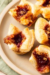 Cranberry Brie Bites