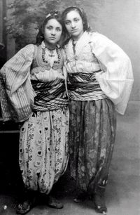 Mother Teresa 1920 (on the left)