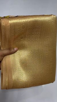 ❤️Exclusive collection ❤️*new arrivals
Banarsi  tissue embroidery silk Saree
 zari weaving one side big border one side small  border 
 
 full body embroidery weaving beautiful disign
Soft and nice look
Attach tissue pallu 
Running plean blouse 

Single and multiple available
Quality 💯 Guaranteed
 Price 1400/-free shipping.For Booking Whatsapp to 9110524754🙏NO COD🙏😍