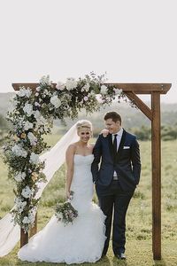 simple rustic wood wedding altars ideas