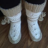 Winter Slipper Boots - Free Crochet Pattern #dropsdesign #freecrochetpattern