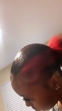 red skunk stripe on short, 4c hair