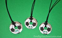 Crafty Confessions: Soccer Team Washer Necklaces