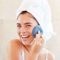 10 Best Reusable Makeup Removers #rankandstyle