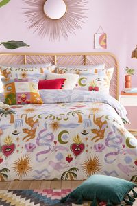 Alchemy is a story of contemporary fantasy, combining elements from travel, mythology, and folklore to create an effervescent bed set that allows you to escape from reality and enter a dream-like parallel universe. Complete with a simplified floral reverse for a more understated look, this duvet set is ideal for those who love an injection of colour. Machine washable. 50% Cotton,50% Polyester