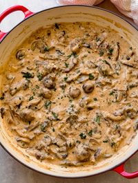 Delicious one-pot vegetarian meal! #stroganoff #vegetarian #mushrooms