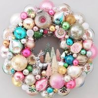 How to Make a Vintage Ornament Wreath (Without Glue)