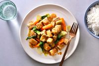 Check out this recipe, where classic Chinese ingredients lend flavor to a great stir-fry in this pork chop featuring cubed pork and bok choy.