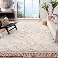 SAFAVIEH's Casablanca Collection of fine shag and Flokati rugs displays the simplicity that is found in the classic style and tradition of Moroccan rug weavers. These deeply textured shag and Flokati area rugs are both contemporary and timeless.