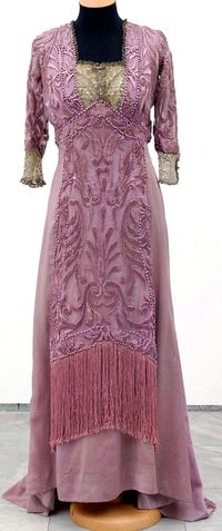 Engagement dress, Redfern, Paris, 1909. Silk, pearls, metal thread, lace. Museum of Applied Art, Belgrade