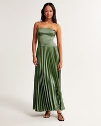 Elevate your wardrobe with the A&F Giselle Strapless Drop-Waist Maxi Dress, a stunning piece that combines elegance with a touch of modern flair. Perfect for special occasions or a stylish night out, this dress is sure to turn heads.  - **Size:** XL - **Color:** Green - **Material:** Upper Body - Acetate, Nylon, Elastane - **Gender:** Female - **Age Group:** Adult  Featuring a flattering strapless design, this longer-length maxi dress is crafted from shiny satin fabric that gracefully flows with