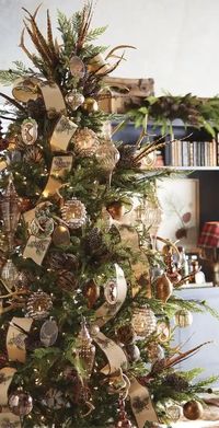 45+ Creative Christmas Tree Themes & Ideas for 2024 - HubPages