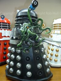 12" Exposed Damaged Dalek made by Professional Model Maker Simon John Osbourn | Flickr : partage de photos !