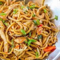 Chicken Lo Mein