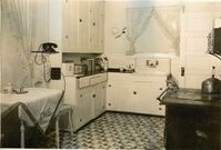 Living in the Thirties: Fabulous Found Photos Show Interiors of a House From the 1930s ~ Vintage Everyday