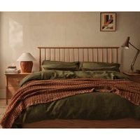 Part of the Ercol Teramo Bedroom Furniture collection, this is the 2681 King Size Double Bedframe which is takes a 5ft wide mattress. The Bedframe has a pre-sprung slatted base for extra comfort and the wood is a pale finish of Oak. The headboard end has turned spindles to give the classic shaker lo