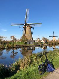 #kinderdijk #mills #holland #bike #backpack